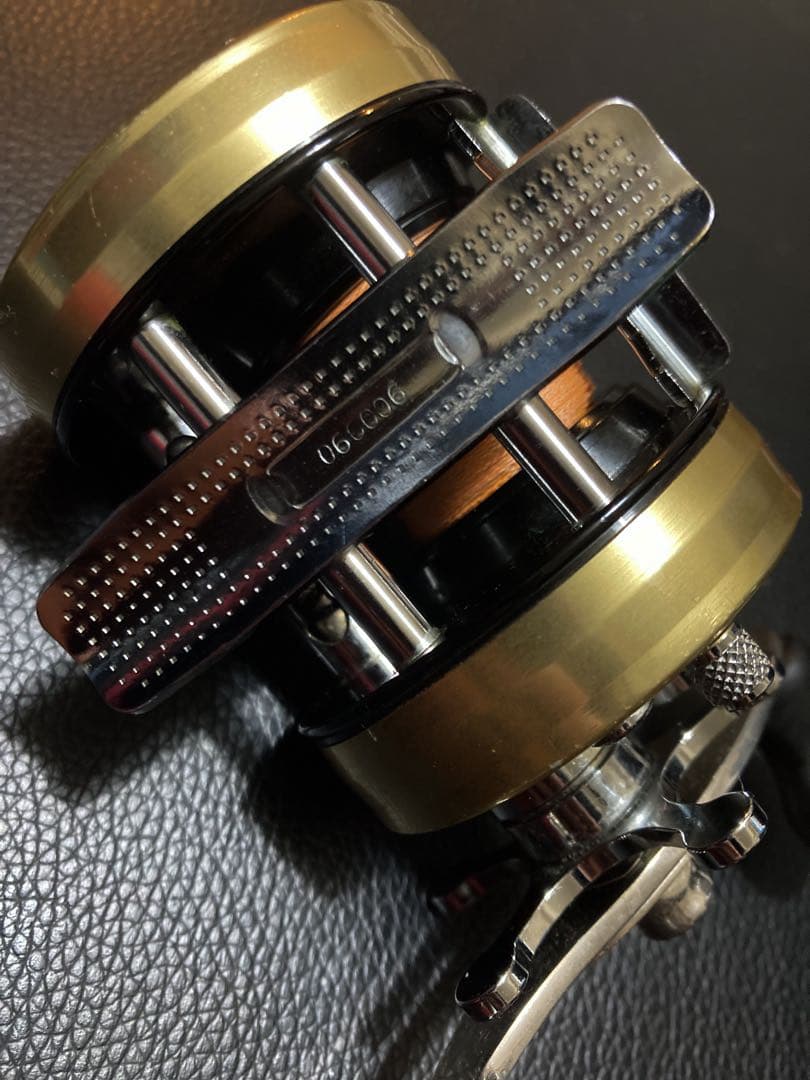 希少Abu2500CIアンバサダーシャンパンゴールド ZEAL