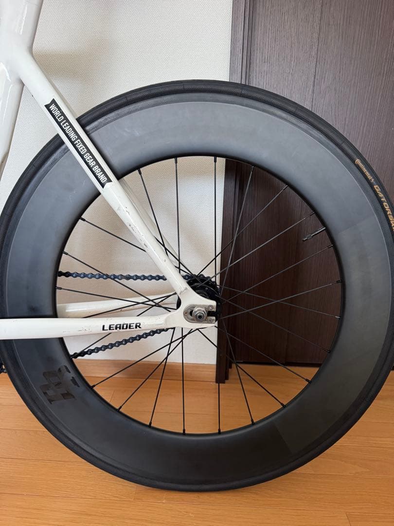 BROTURESホイール カーボン　前後 タイヤ付き ブローチャーズ