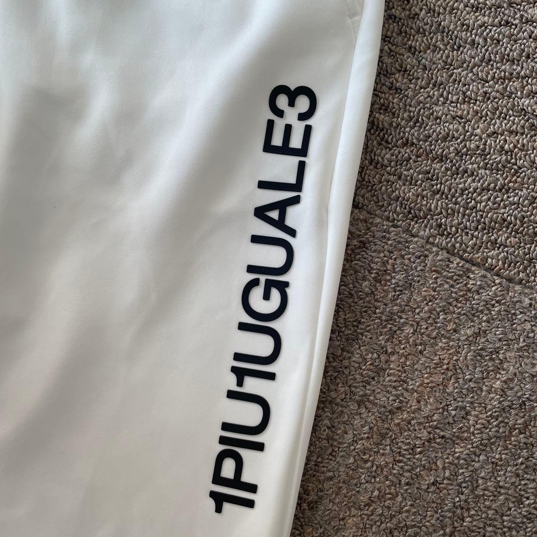 ウノピュウ　1PIU1UGUALE3 パンツ　ホワイト　白