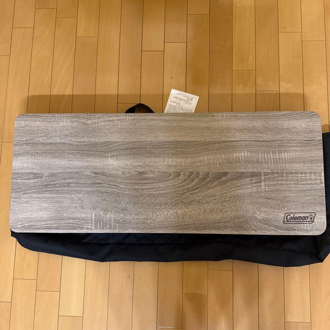 Coleman 折りたたみテーブル 木目調
