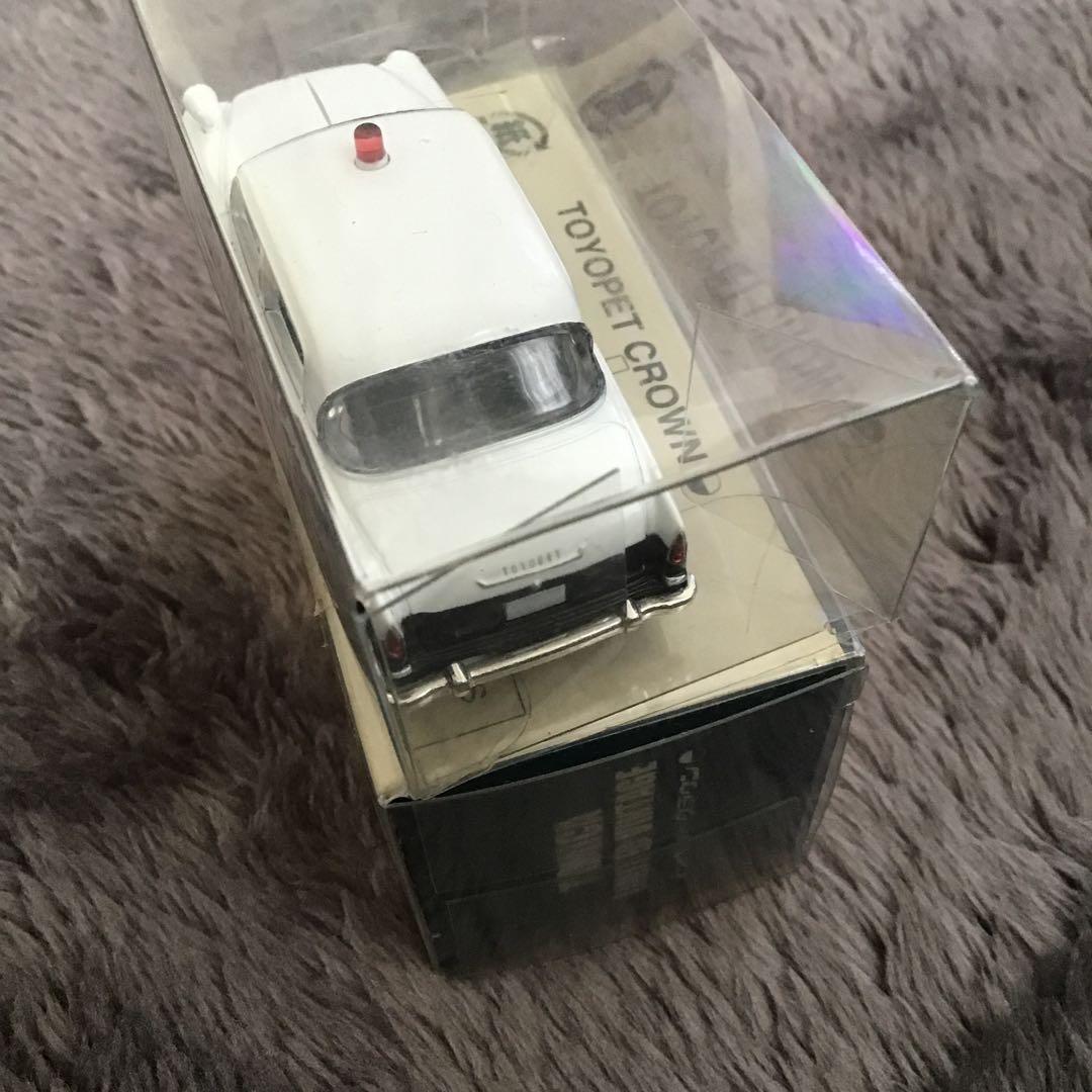 トミカ リミテッドビンテージ トヨペット　クラウン　パトカー 1/64
