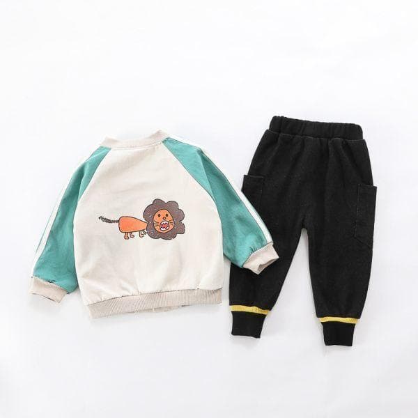 上下3点セットのカジュアルウェア