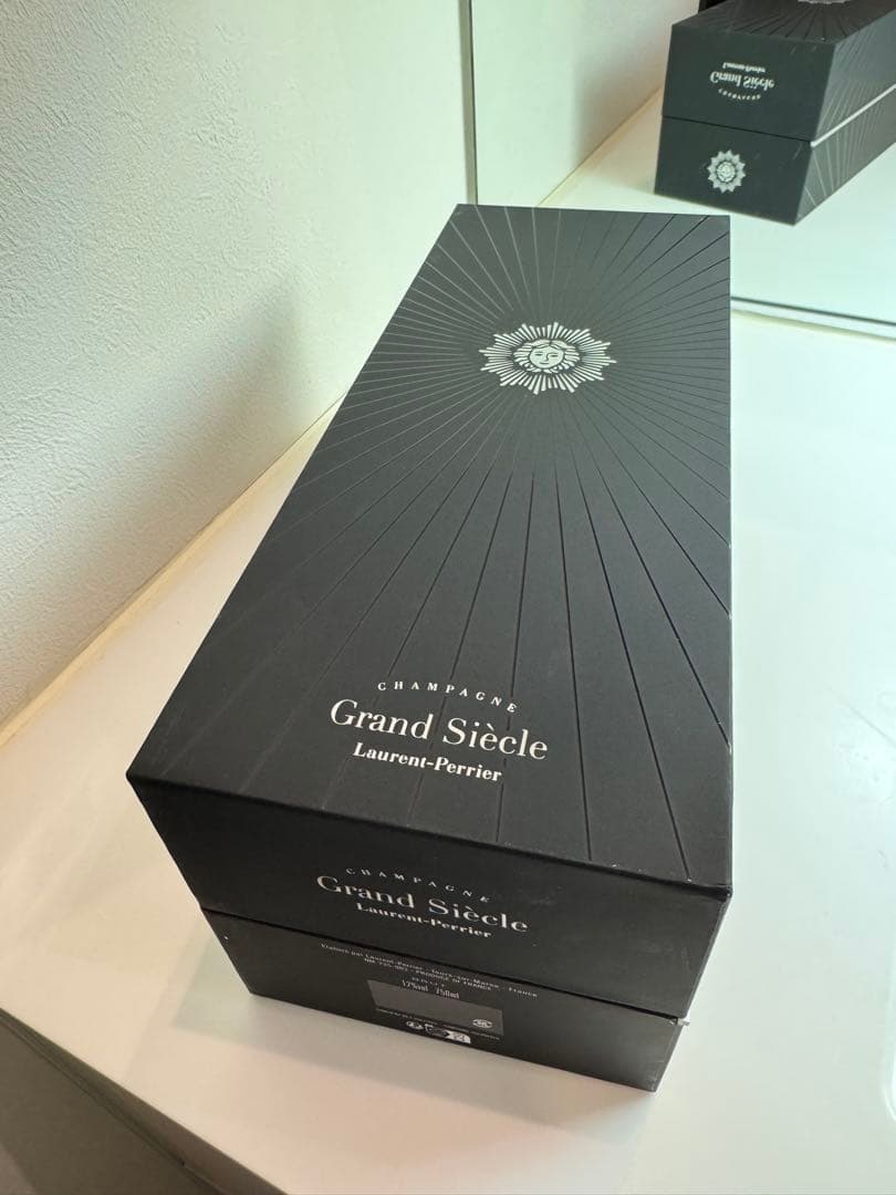 ローラン・ペリエ Grand Siècle N°25 【専用ボックス・箱付き】