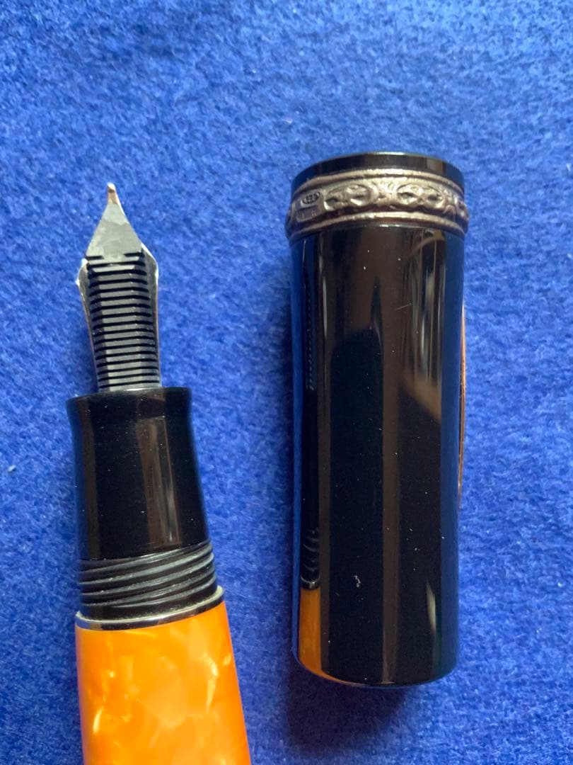 デルタ20周年記念　ドルチェビータ万年筆　カートリッジ式