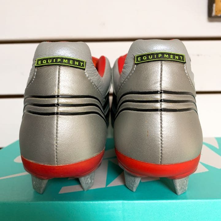 完品　箱、新品タグ付　プレデタープレシジョン　25.5