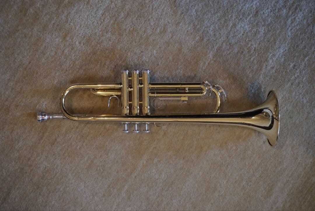 YAMAHAトランペット YTR-2320E 初心者オススメ 【メンテナンス済】