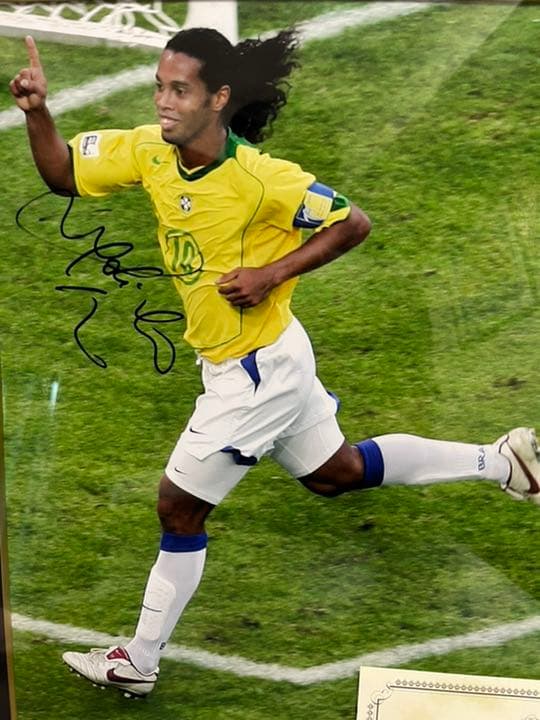 ロナウジーニョ直筆サイン入りオートグラフ