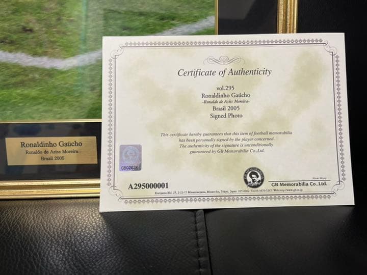 ロナウジーニョ直筆サイン入りオートグラフ