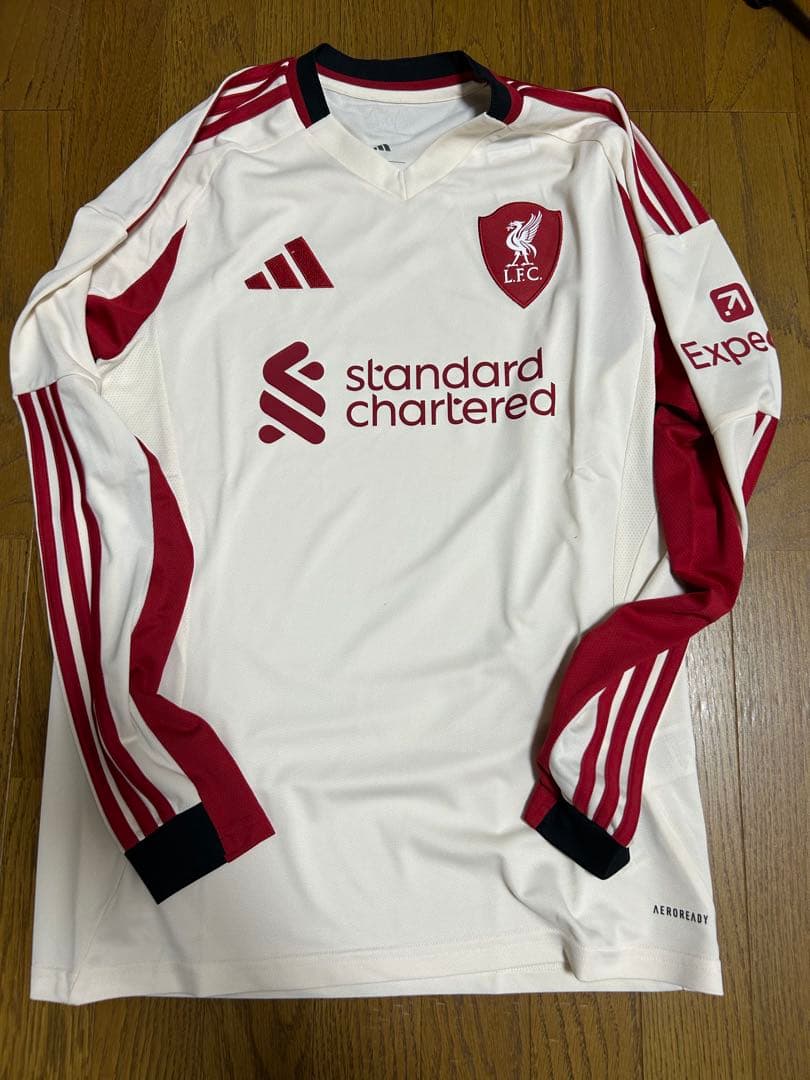 リヴァプール AWAYユニフォーム