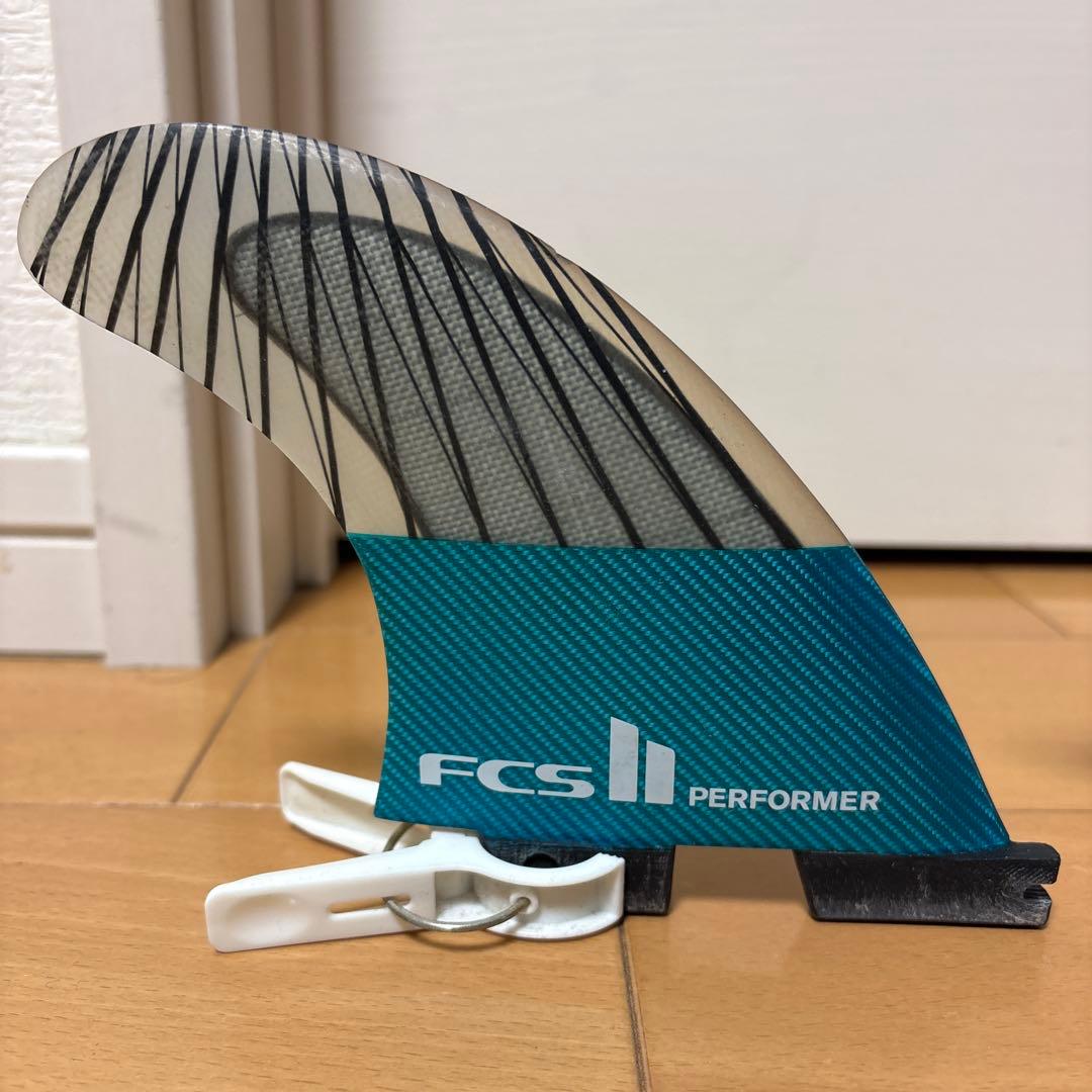 J*N様 美品　FCS2 PERFORMER M サーフボード　トライフィン　3