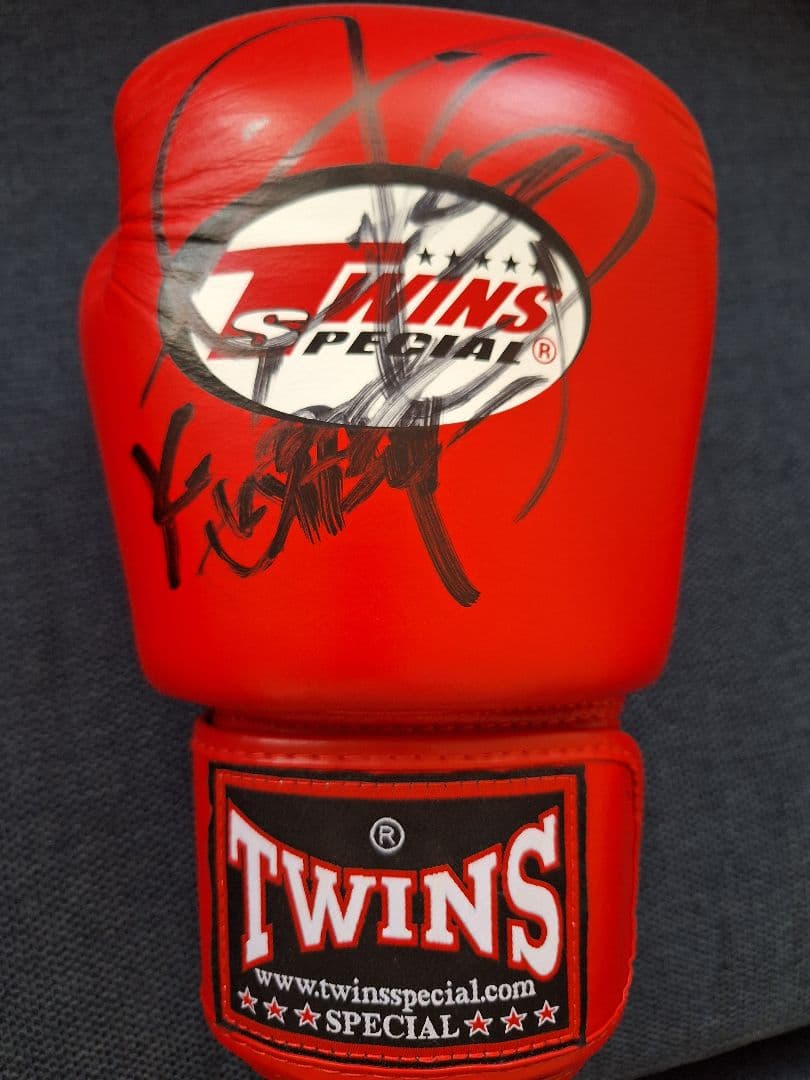 武尊 実使用 直筆サイン入　 グローブ 　証明書付き K-1 ONE