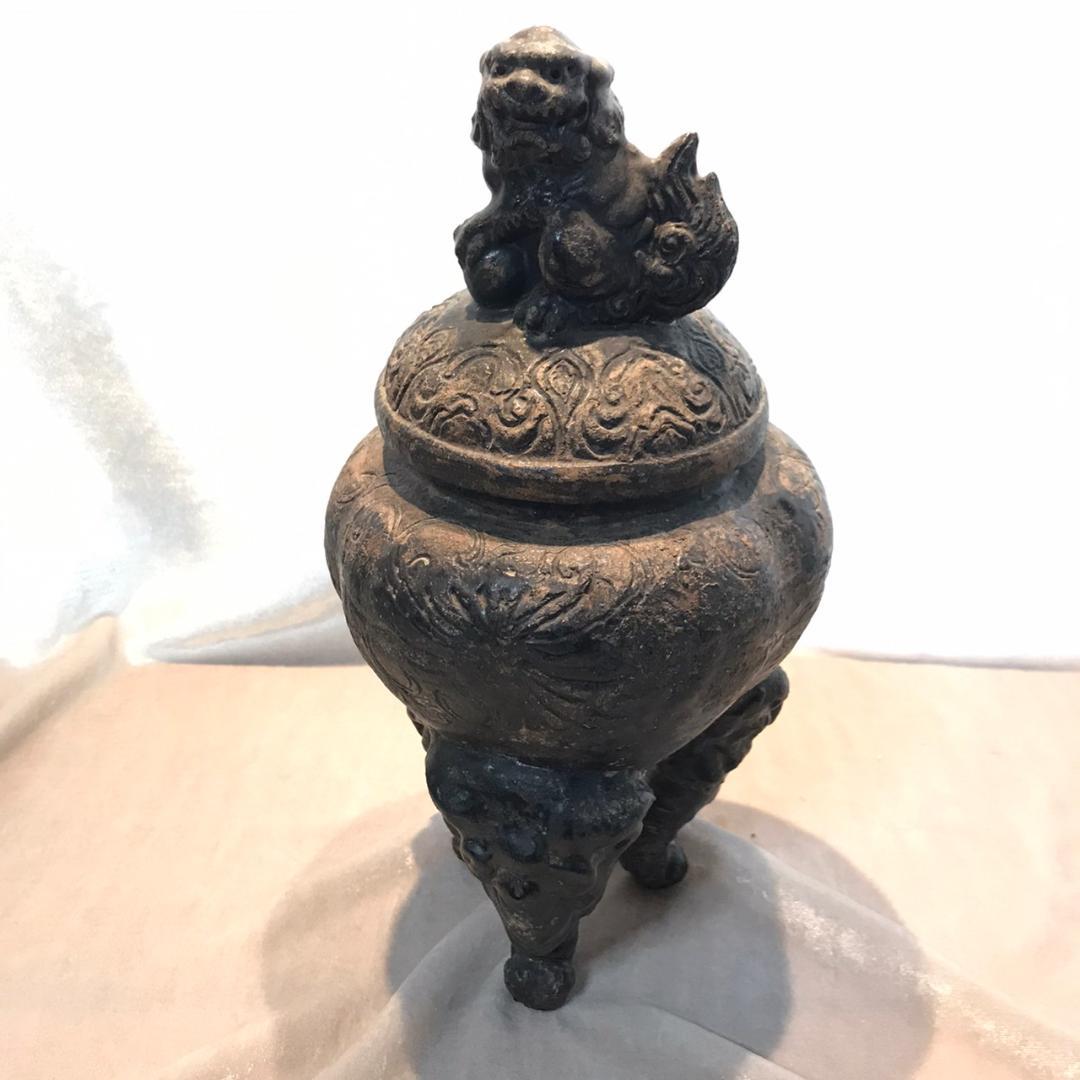 古唐津　獅子蓋三ツ足香炉　共箱