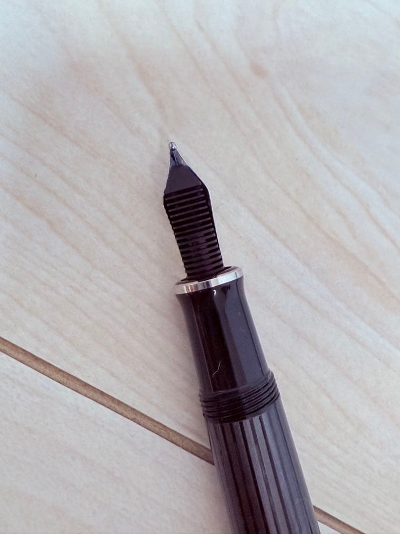 Pelican souveran ペリカン黒縞