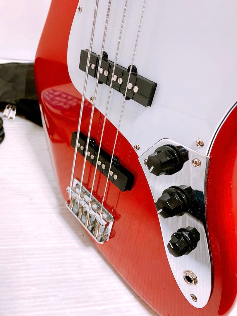 Bacchus ユニバースシリーズ BJB-1 R/CAR エレキベース