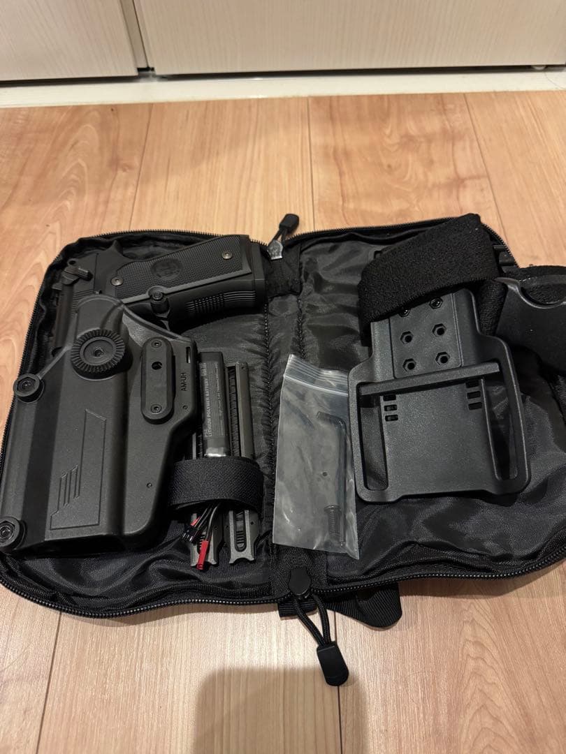 M9A1 電動ガン 東京マルイ ハンドガン エアソフトガン ホルダー&ポーチ付き