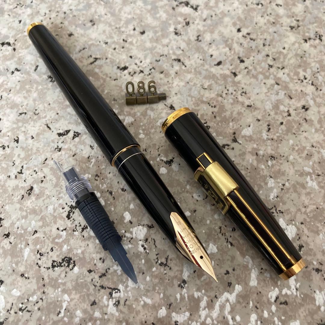 #086 未使用品 万年筆 レア PILOT CUSTOM カスタム14k