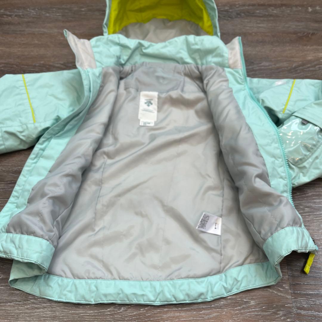 DESCENTE デサント　130 セットアップ　上下　スキーウェア　女の子
