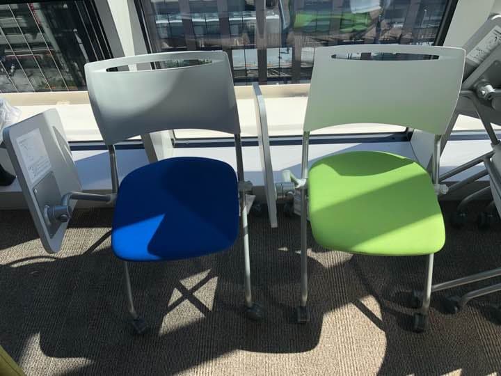 A3対応 テーブル付きミーティングチェア8脚セット