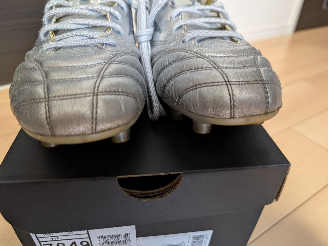 土日限定　Mizuno Morelia Neo4 japan 27.0