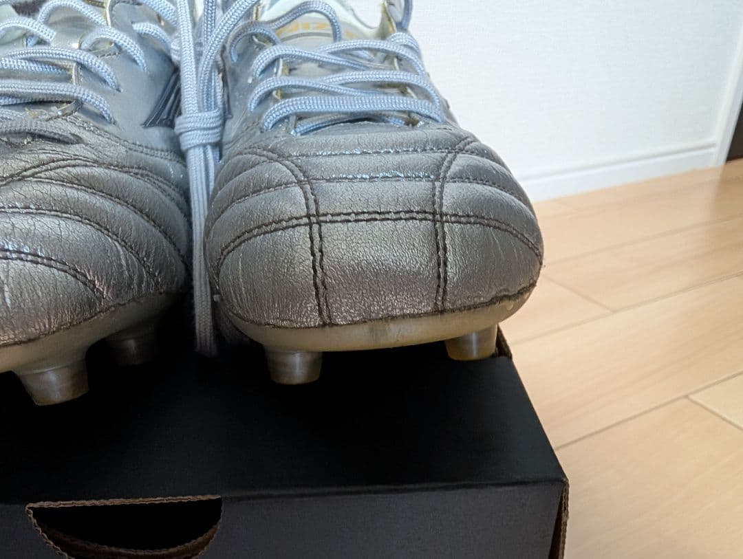 土日限定　Mizuno Morelia Neo4 japan 27.0