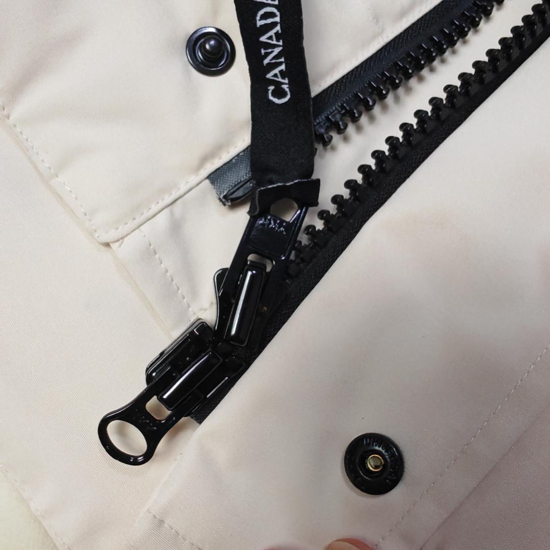   ダウンベスト ホワイト Mサイズ