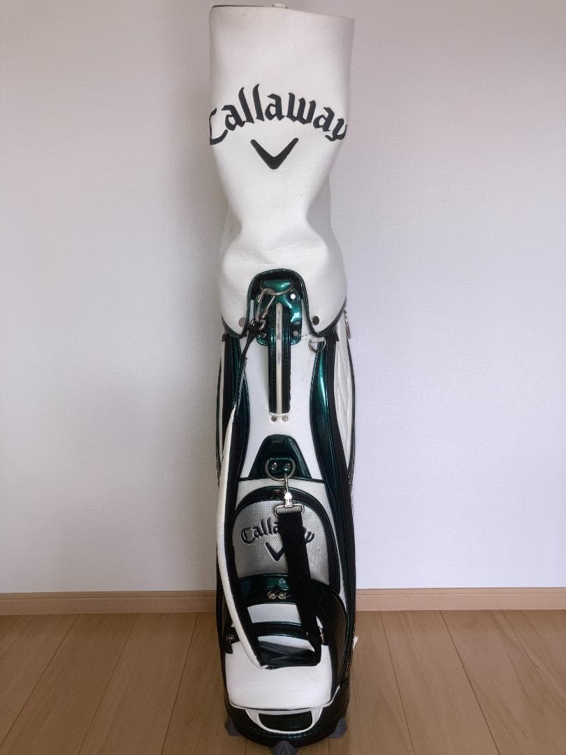 Callaway　キャロウェイ　キャディバッグ　カラー：ホワイト／ダークグリーン