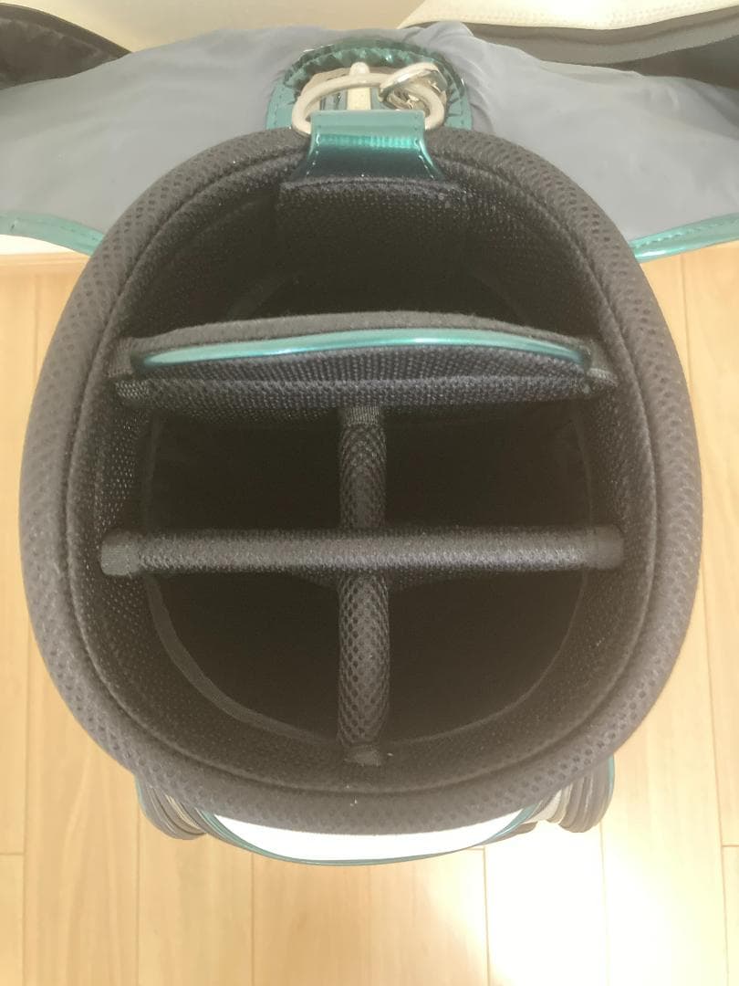 Callaway　キャロウェイ　キャディバッグ　カラー：ホワイト／ダークグリーン