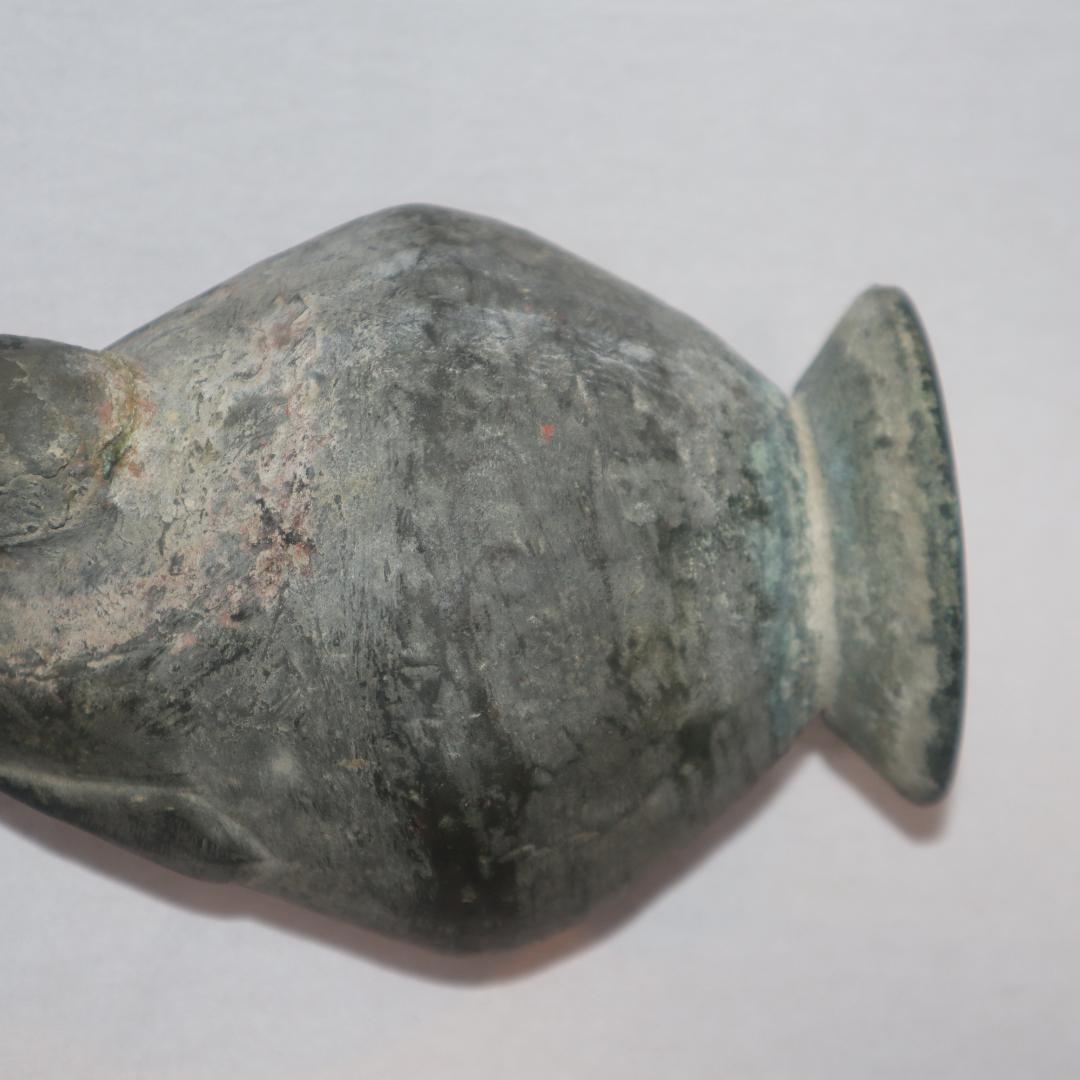 メソポタミアの青銅の水注