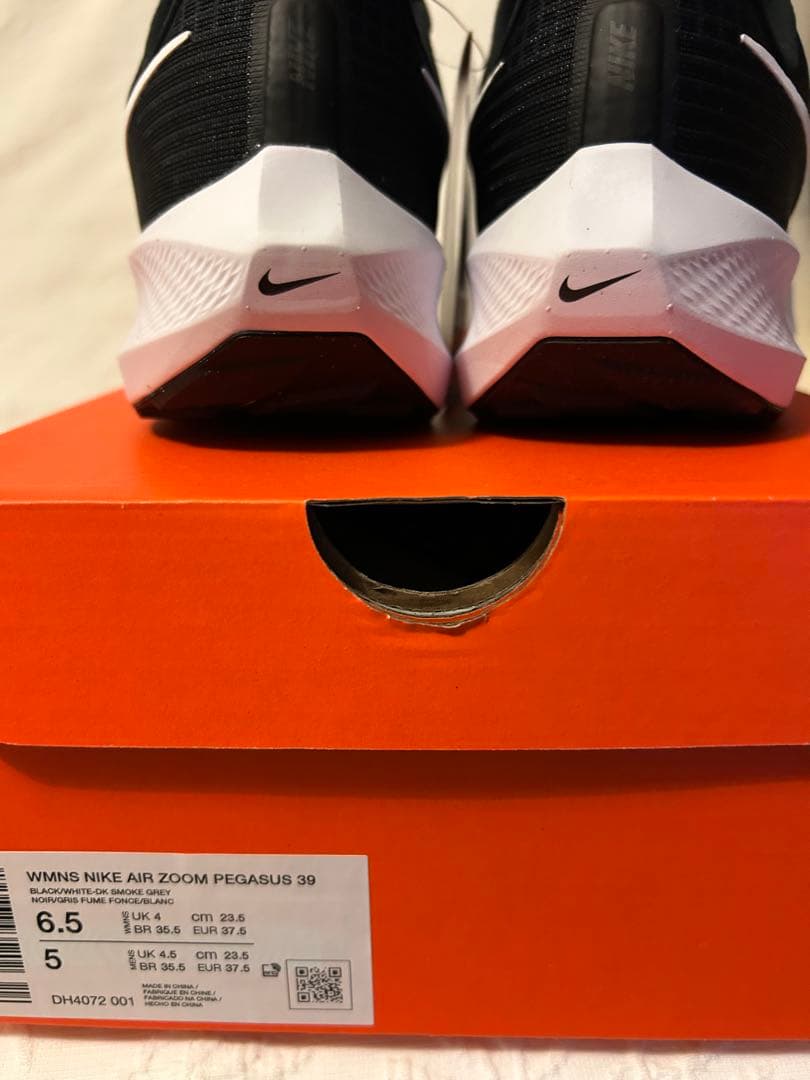 ととーに NIKEペガサス39 23.5cm