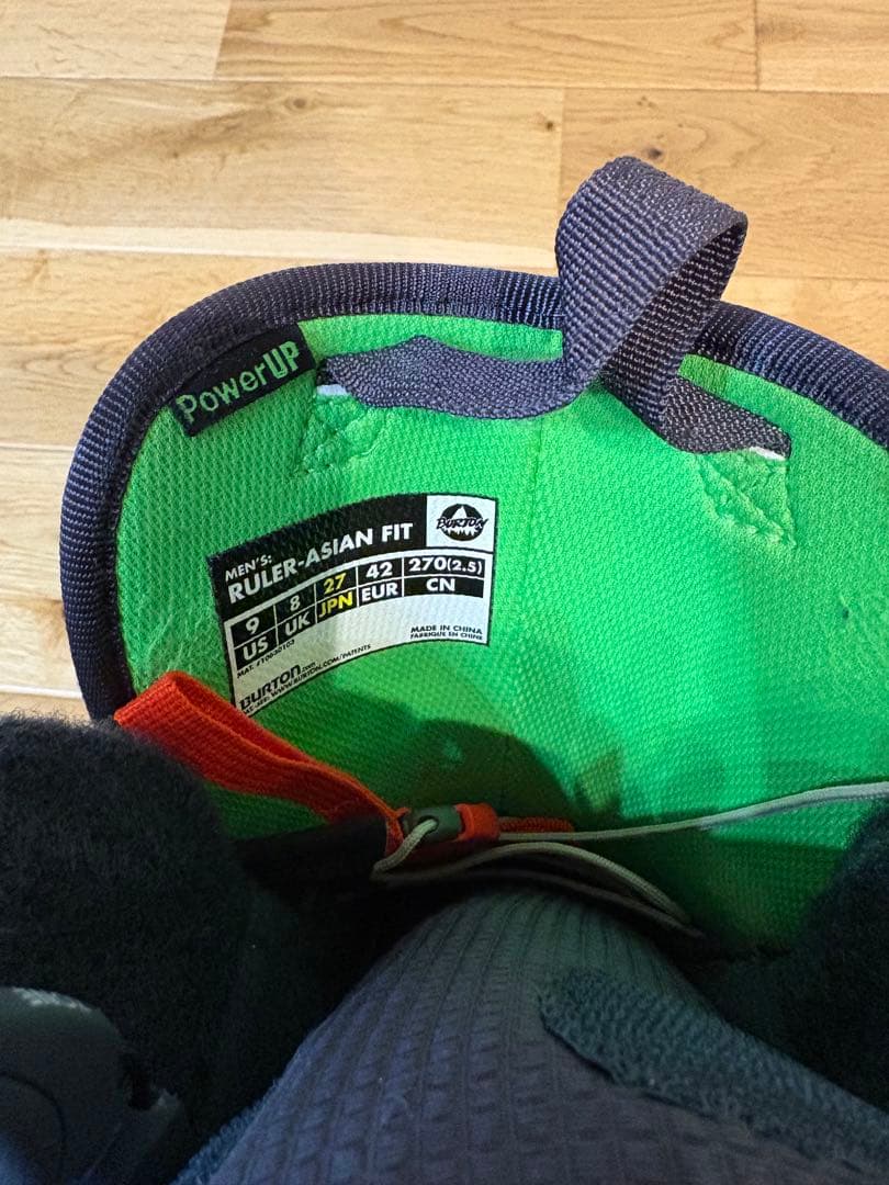 バートン　スノーボードブーツ デニム柄