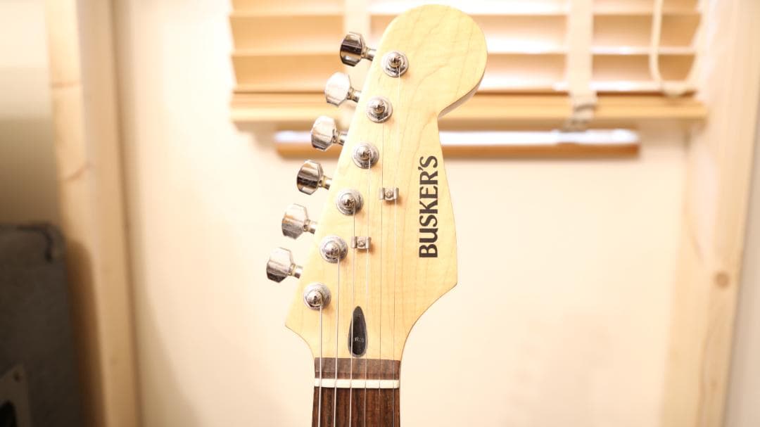 BUSKER'S ストラトキャスター　ブラック