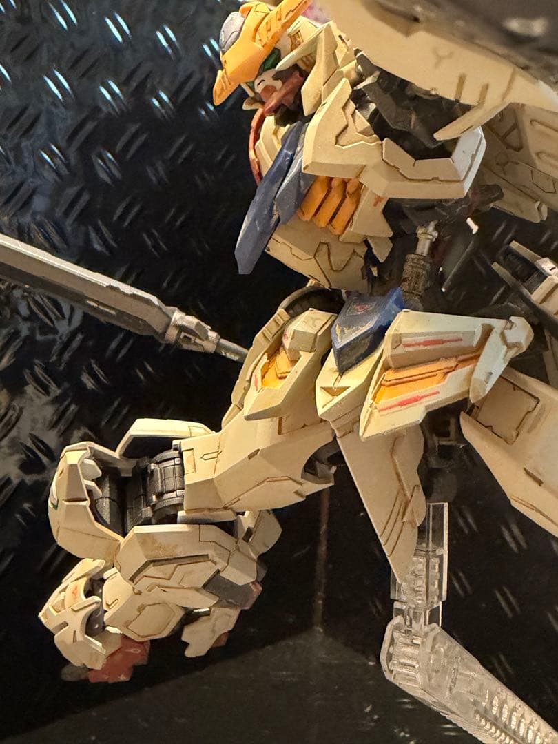MG ガンダム　バルバトスルプス　完成品