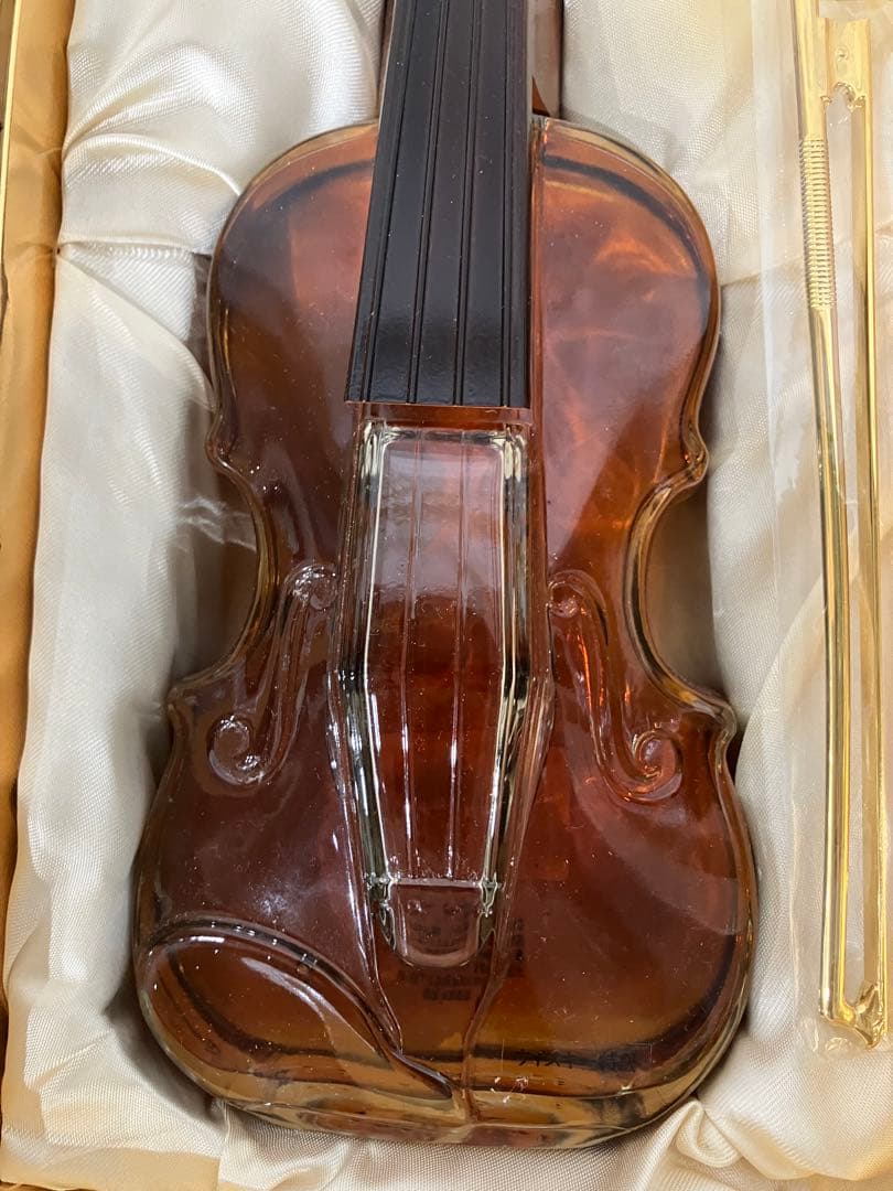 サントリー特級ウイスキー　バイオリン形ボトル