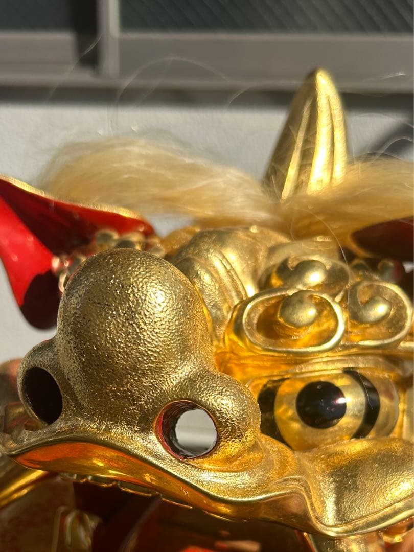 【井波彫刻　野村清宝作　獅子頭　木彫　金箔貼り　】一刀彫　縁起置物　木工芸