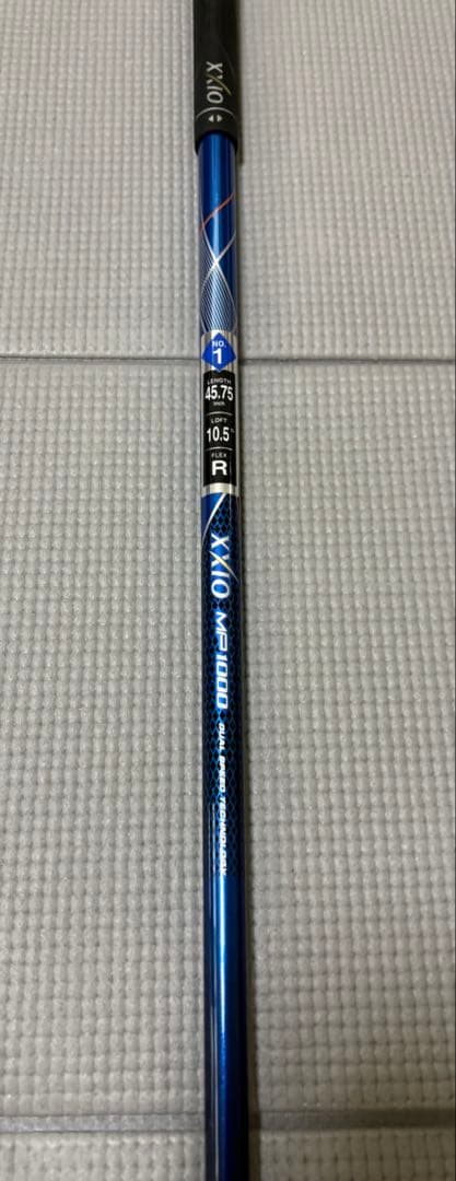 XXIO ドライバー 黒/青