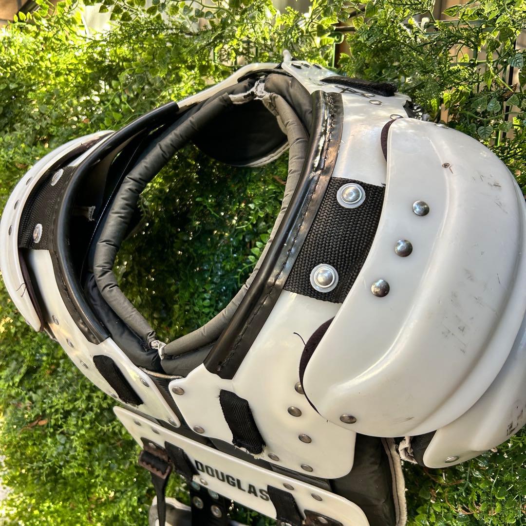 DOUGLAS ショルダーパッド QBK XS バックプレート付き　値下げ可！