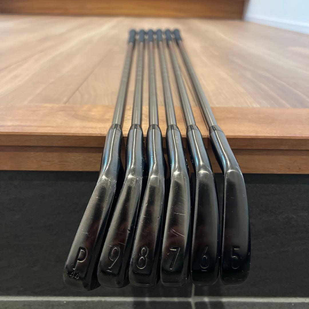 タイトリストt100s ブラックエディション　アイアンP〜5番　６本