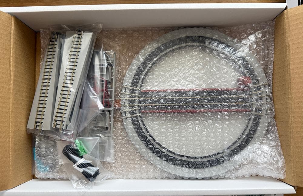 KATO 電動ターンテーブル 20-283 & 扇形機関庫2個 23-240