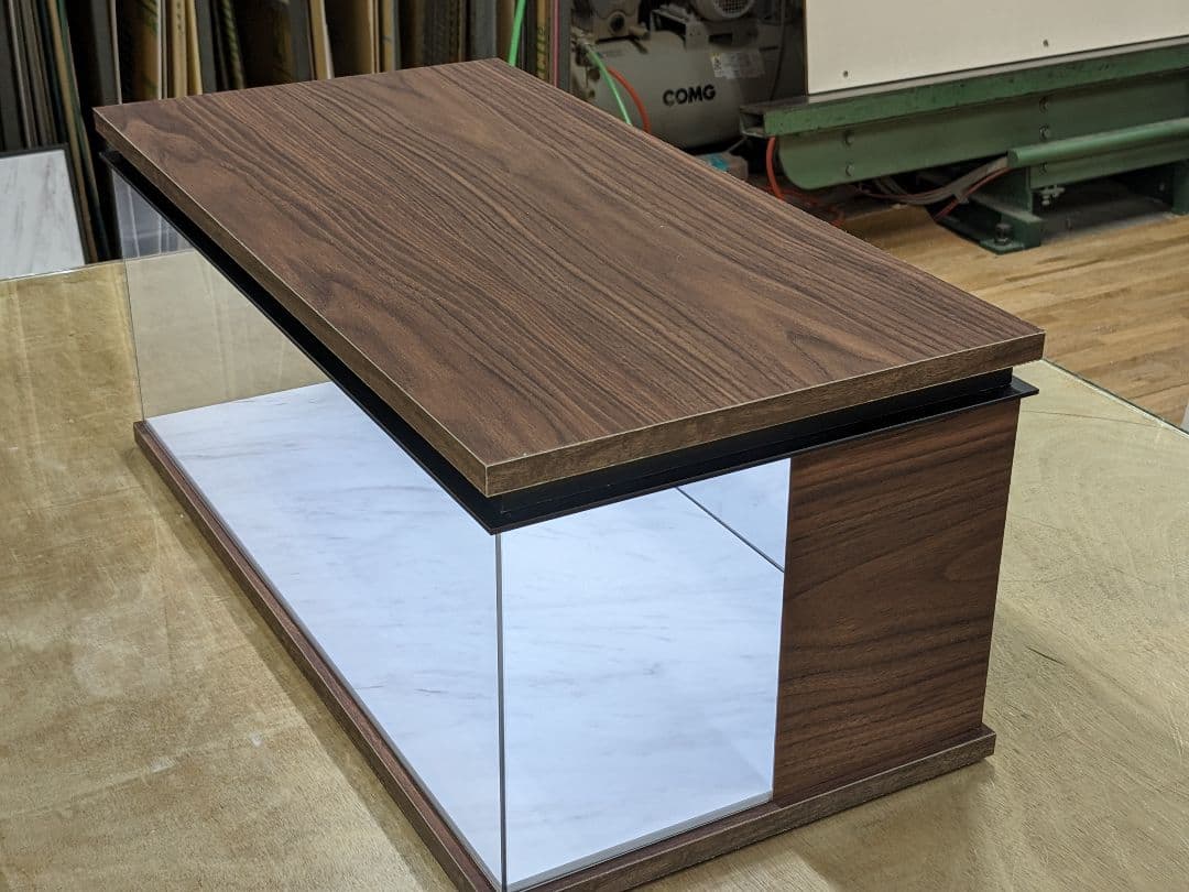 アクリルショーケース　茶色木目仕様