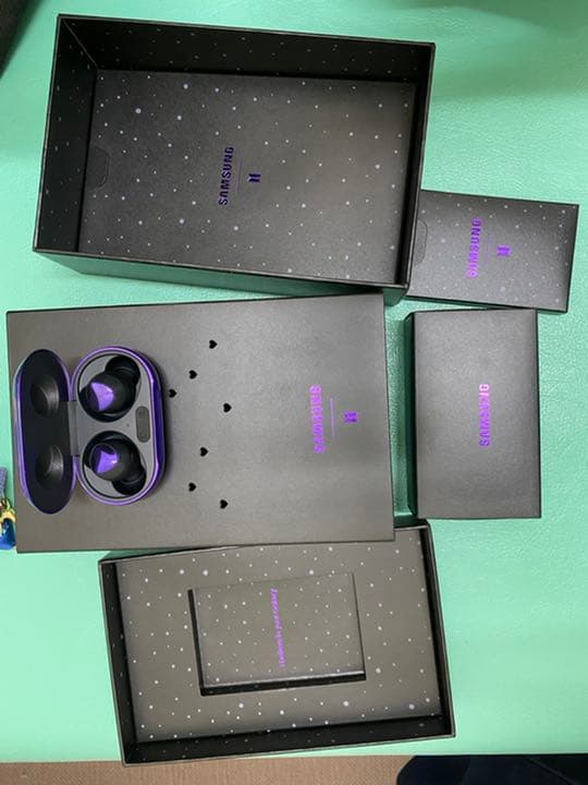 アイドル Samsung  galaxy BUDS