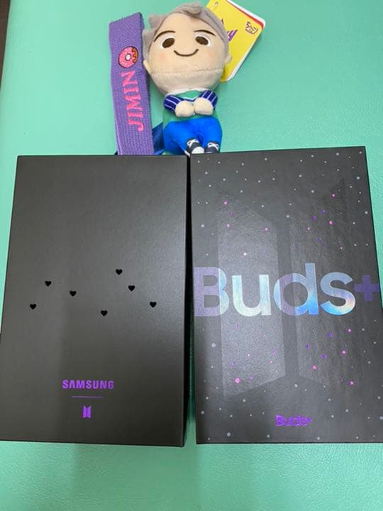 アイドル Samsung  galaxy BUDS