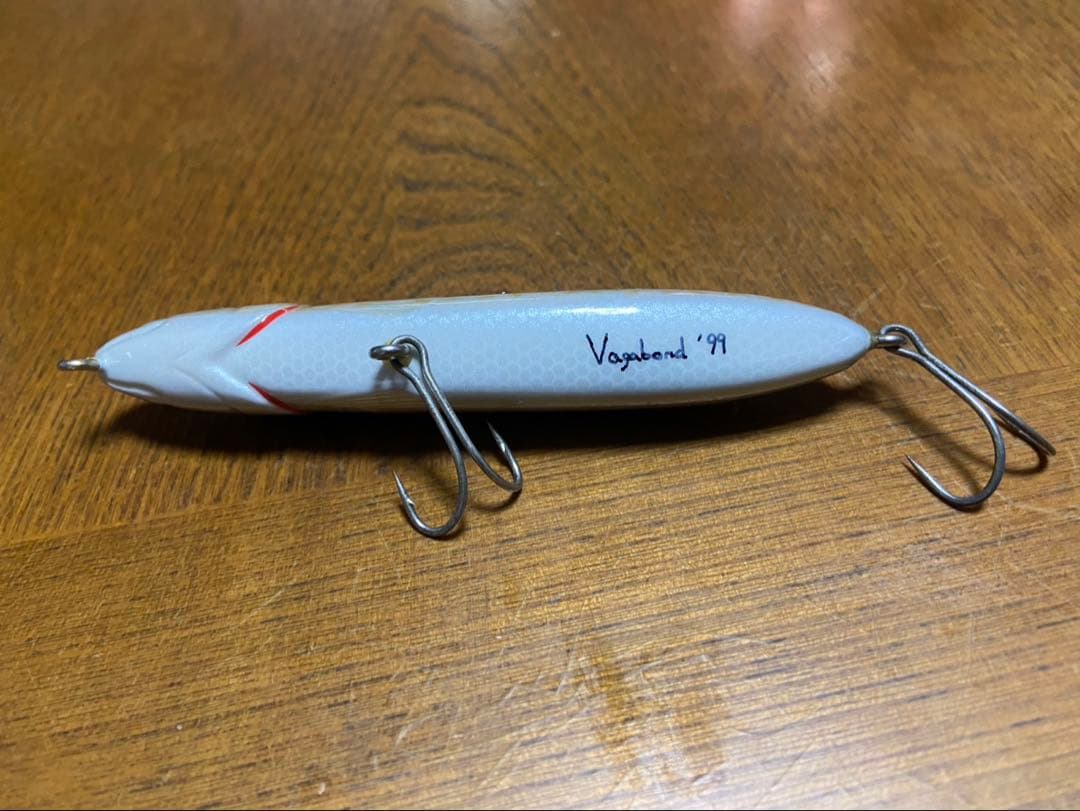 Vagabond ルアー　ヴァガボンド