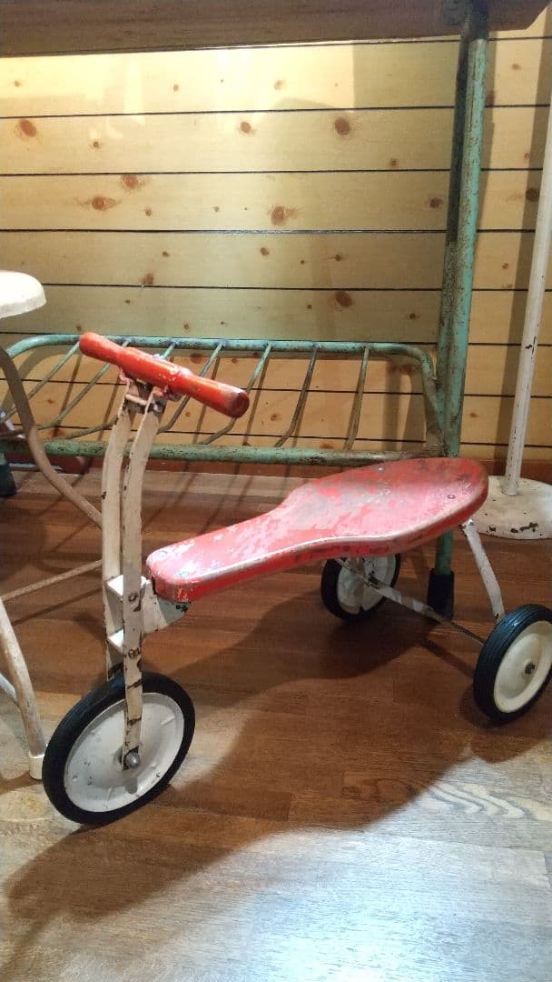 ヴィンテージ三輪車