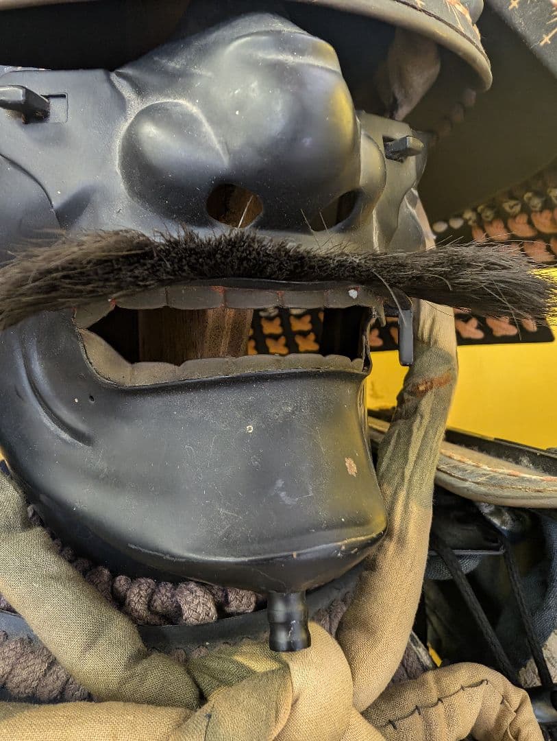 等身大 甲冑 鎧兜 鎧一式 甲冑 鎧櫃 鎧立付 面頰 赤糸大縅鎧 全高170cm