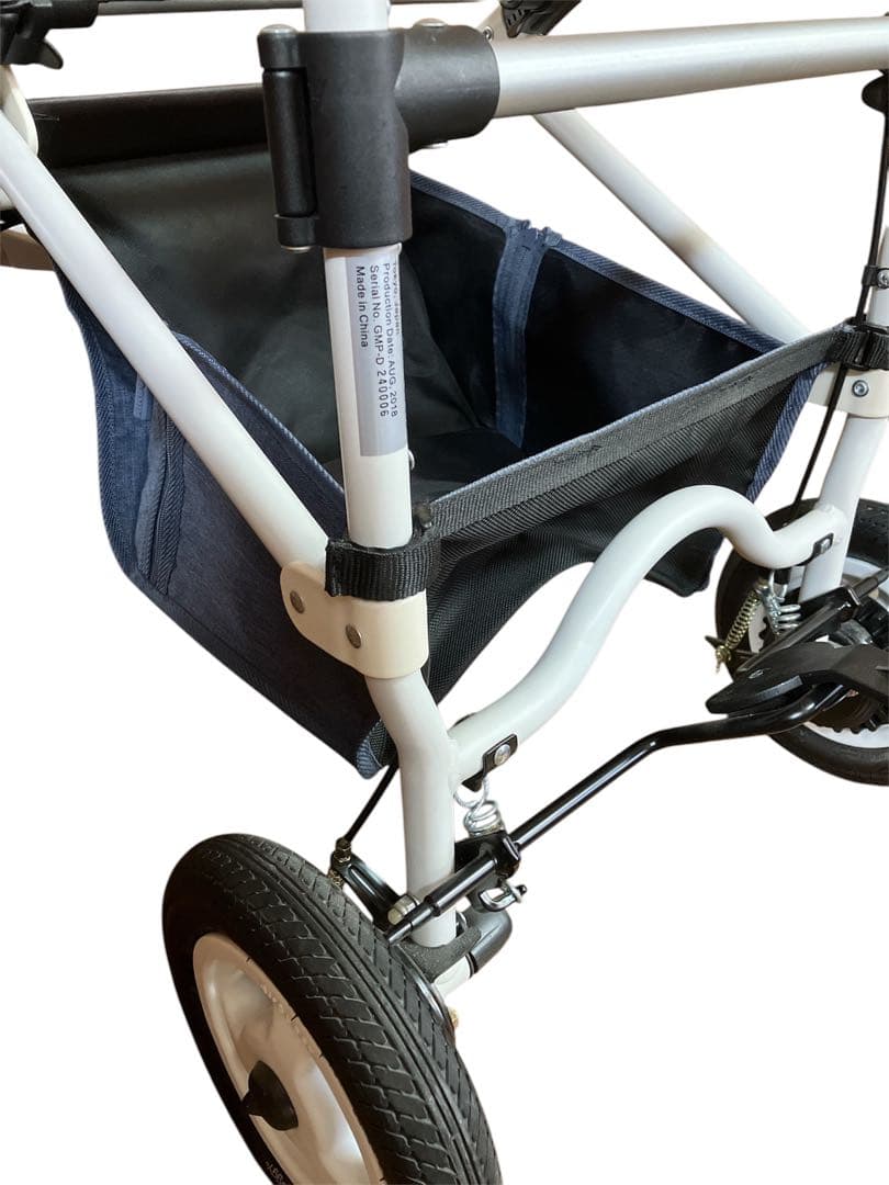 美品　Mサイズ　ペット用エアバギー・ドーム2/Airbuggy Dome2 M