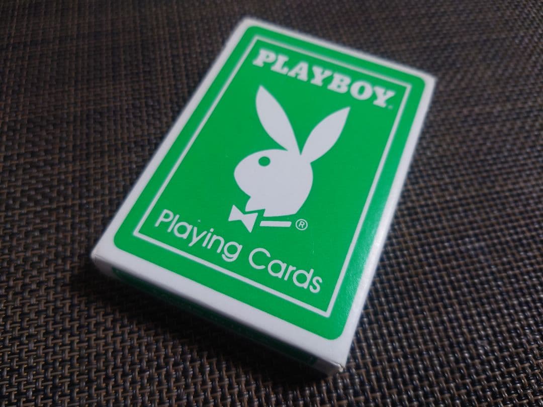 レアデック　PLAYBOY緑　トランプ
