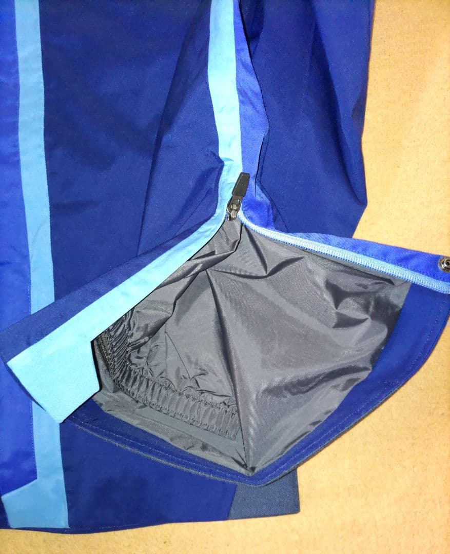 新品タグ付き GOLD WIN HIGH GRAED MODEL パンツ