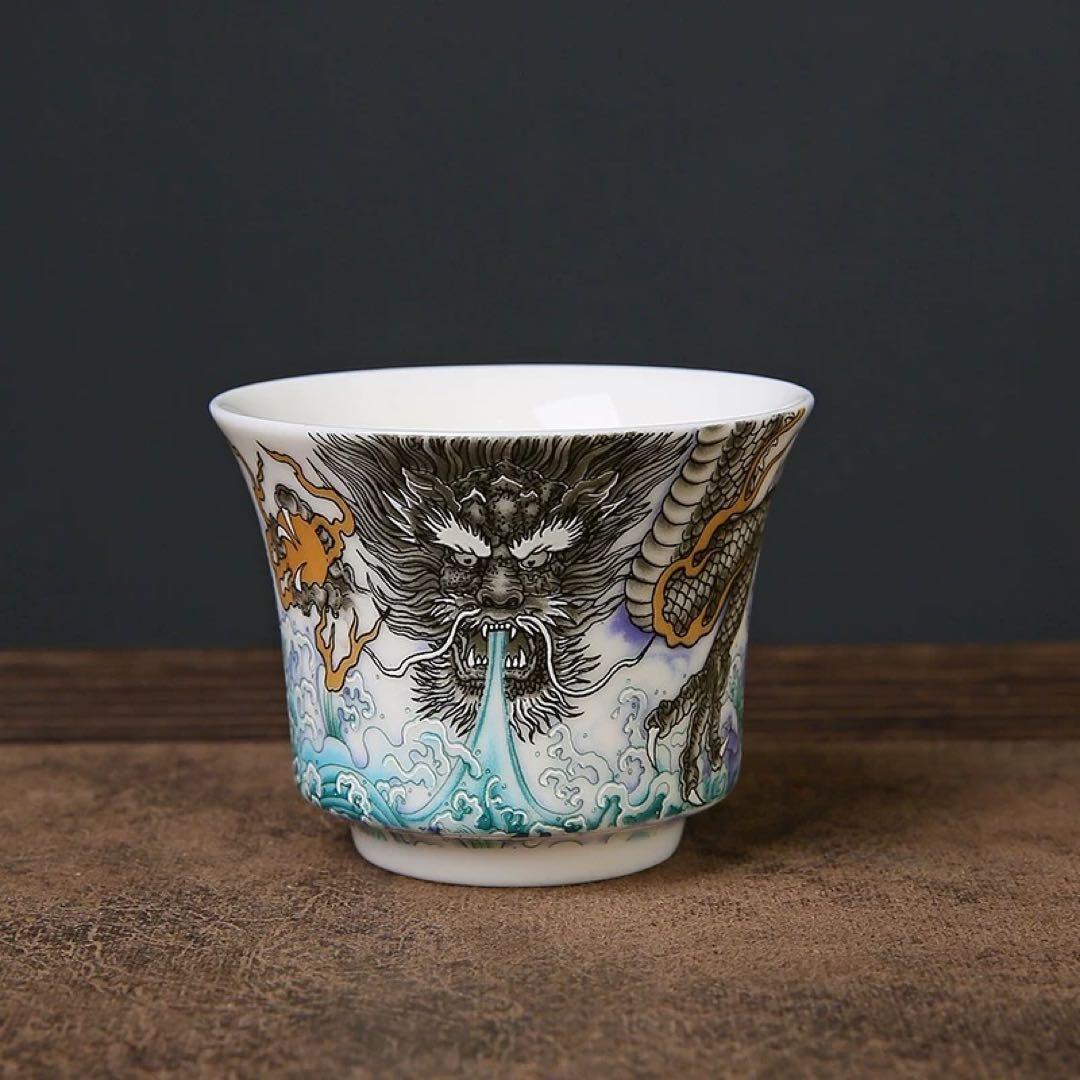 龍と獅子の陶器カップ