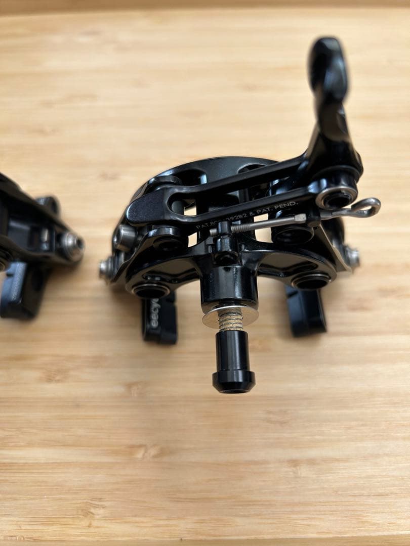 eeブレーキ　キャリパーブレーキ　ブラック