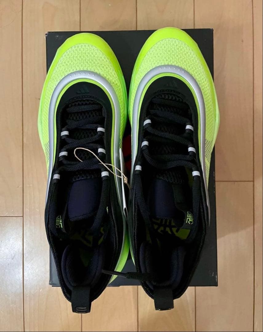 adidas、D.O.N. Issue 6、25.5センチ